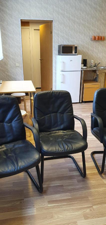 Maenniku Jk Hostel Талин Екстериор снимка