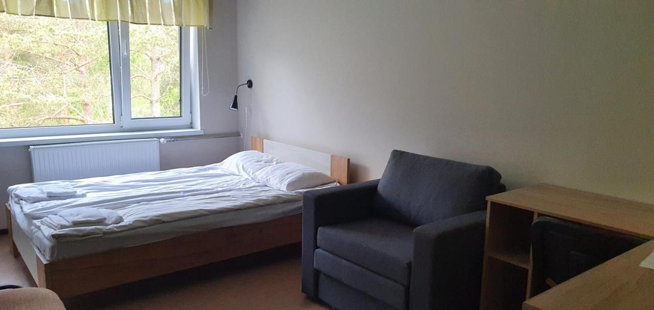 Maenniku Jk Hostel Талин Екстериор снимка