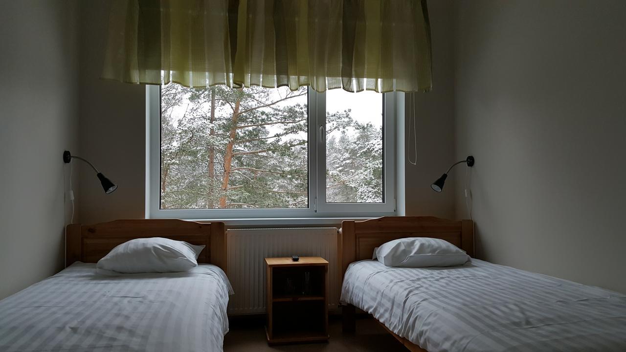 Maenniku Jk Hostel Талин Екстериор снимка